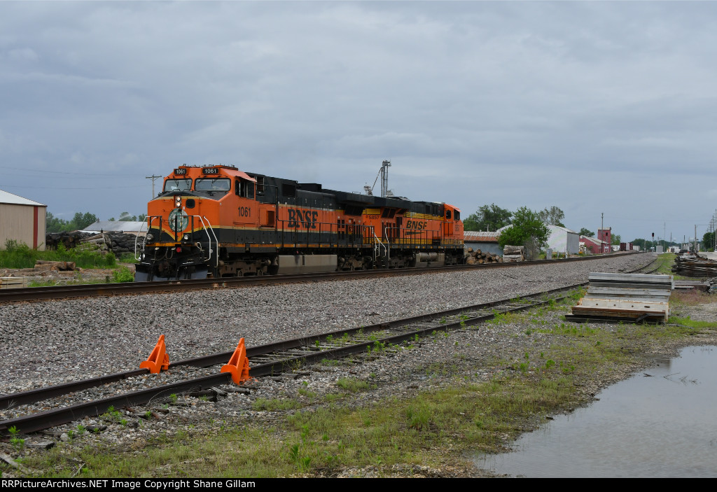 BNSF 1061